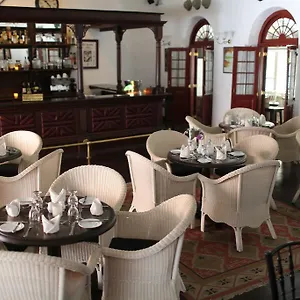 Отель Royal Bar &