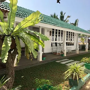 https://villa-sri.negombohotels.net